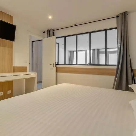 Pour 4 Expo P. De Versailles Apartment